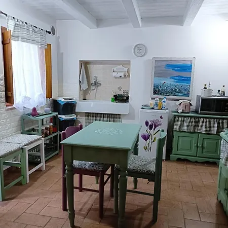 Frühstückspension Lo Scrigno Di Simon 3*